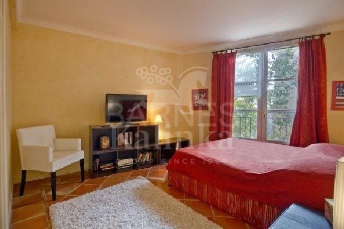 Apartment 70 m² — France