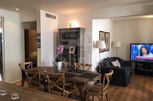 Apartment 67 m² — France